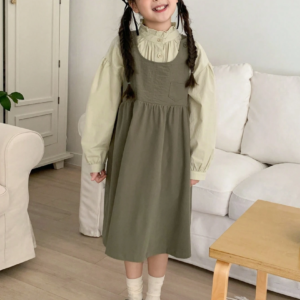 Váy Yếm Bé Gái Phối Áo Sơ Mi Cổ Bèo